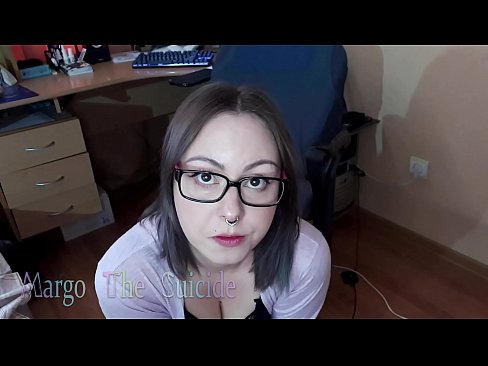 ❤️ Nighean gnèitheach le speuclairean a’ suirghe Dildo gu domhainn air a’ chamara ❤️  Pornografach  aig gd.tubsexercom.ru ❌❤