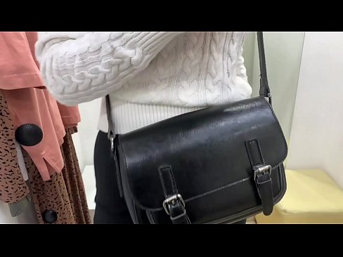❤️ Masturbation poblach den ghalla òg FeralBerry le dildo anns an t-seòmar suidheachaidh ❤️  Pornografach  aig gd.tubsexercom.ru ❌❤