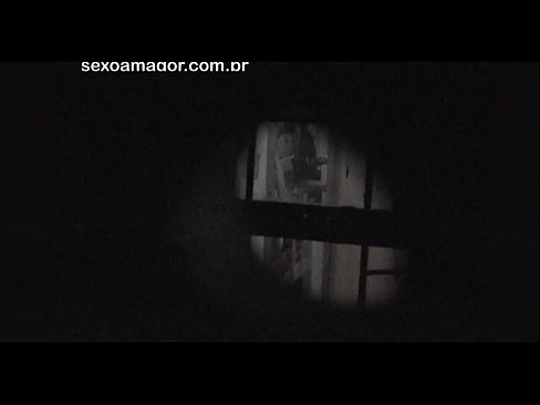 ❤️ Bidh Blondie a’ faighinn bhidio dìomhair le voyeur nàbaidheachd falaichte air cùl bhreigichean falamh ❤️  Pornografach  aig gd.tubsexercom.ru ❌❤